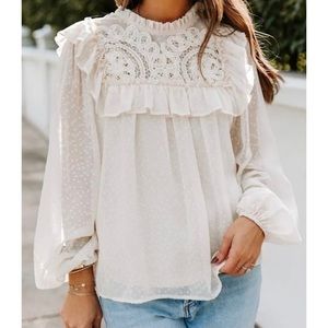 New VICI Giani Textured Crochet Ruffle Blouse